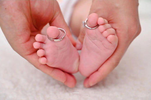 双鸭山宝宝打喷嚏发烧